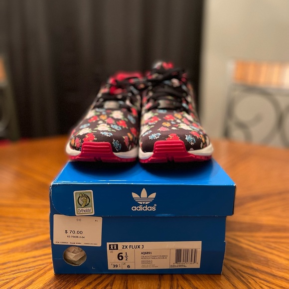Adidas, Big Kids 6.5 (GS), Floral - Picture 5 of 5
